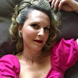 Meet your Posher, Jewel